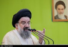 انتقاد امام جمعه موقت تهران از وعده‌های کذب نمایندگان و حقوق‌های نجومی