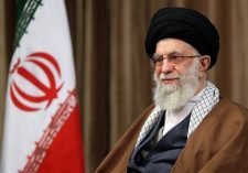 پاسخ رهبر انقلاب به نامه دانش‌آموزان دبیرستان شهید مطهری؛ خود را برای هرچه بهتر ساختن ایران آماده کنید