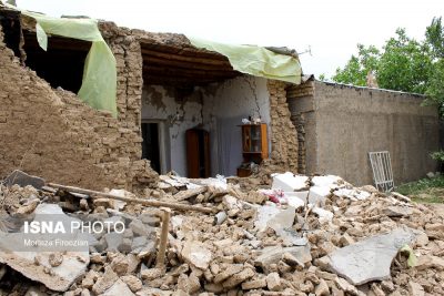 عکس / نامه یک کودک‌ زلزله‌زده به تکنسین‌های اورژانس