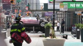 ۱۰ کشته و ۱۶ زخمی در اصابت خودرو به رهگذران در تورنتو