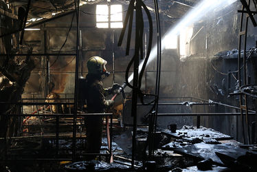 عکس/ آتش سوزی یک واحد آموزشی غیرانتفاعی در زاهدان